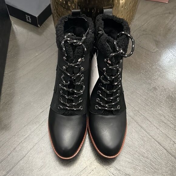 Naturalizer Val Waterproof Ankle Boot (WIDE) - Picture 9 of 13